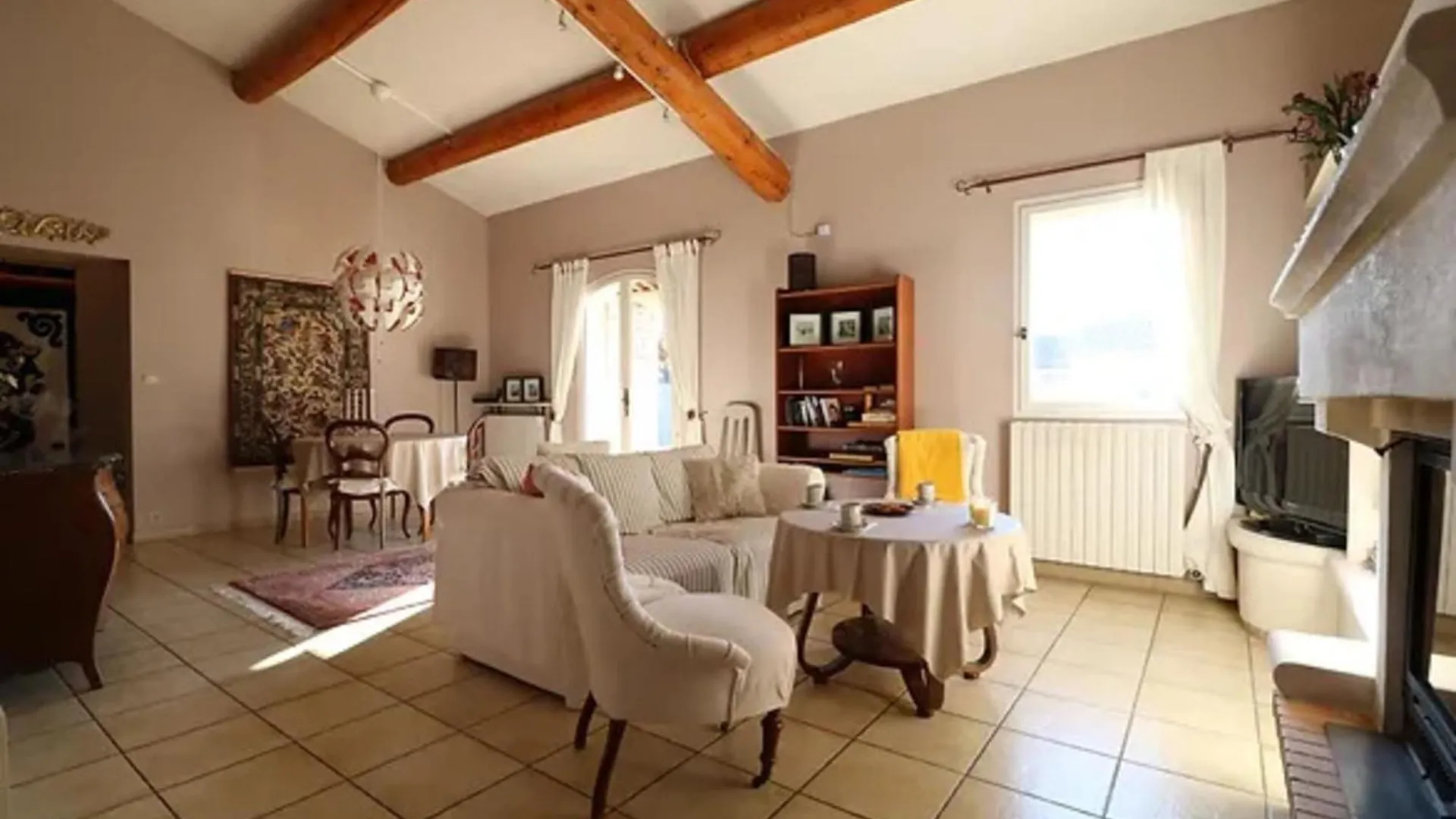 Holiday home La Maison Rose L'Isle-sur-la-Sorgue