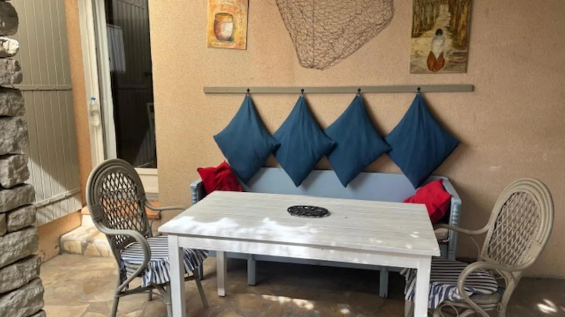 Holiday home La Maison Rose L'Isle-sur-la-Sorgue