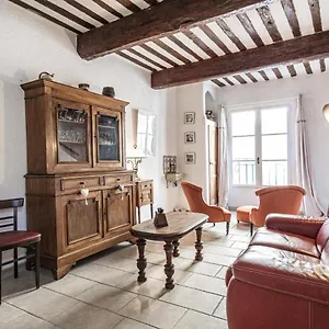 Maison De Village Au Coeur De LʼIsle-sur-la-Sorgue